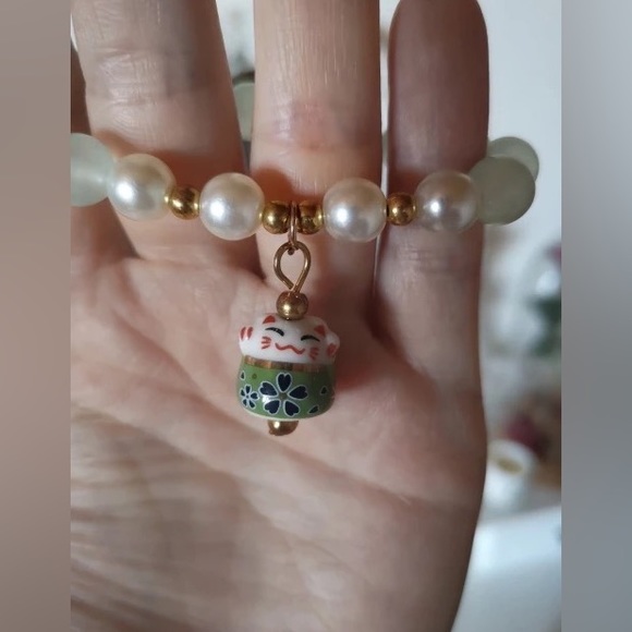 Japanese lucky cat bracelet - Picture 3 of 3